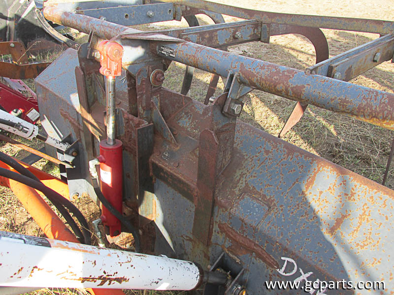 LOADER 7FT BUCKET W/ GRAPPLE